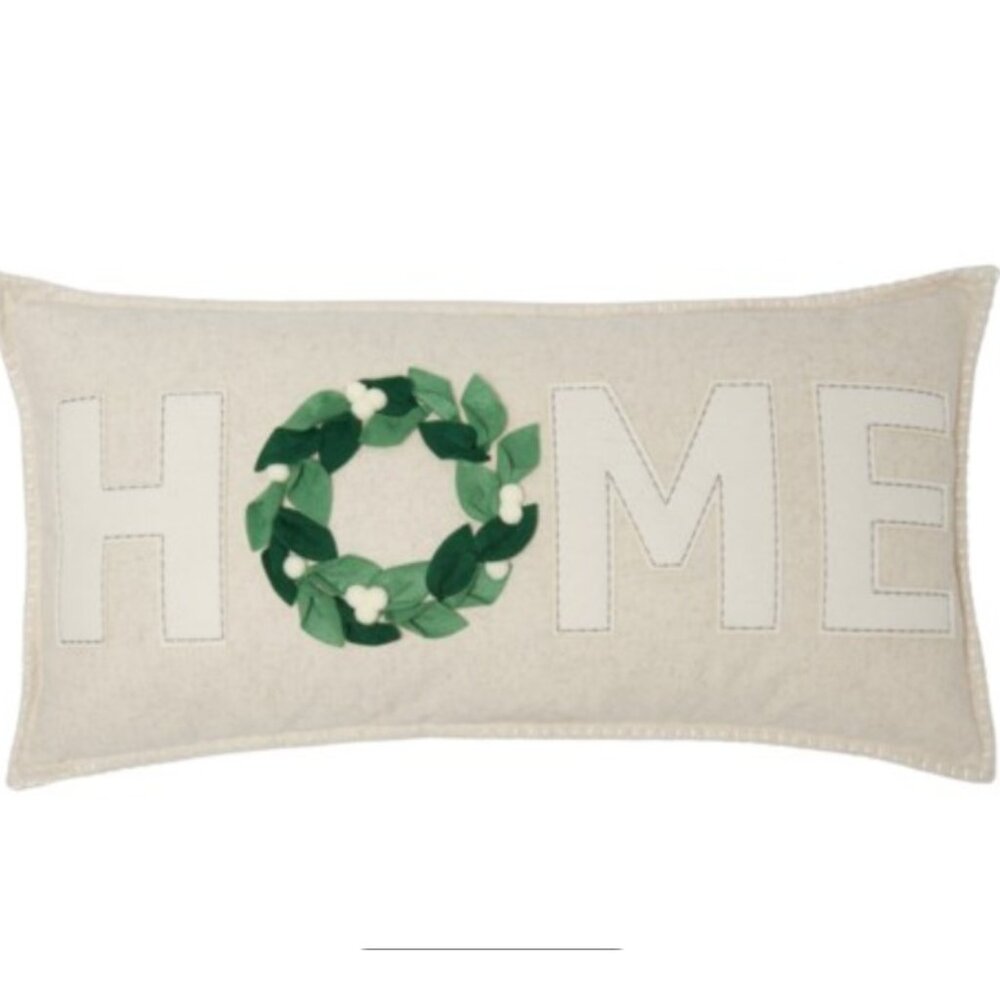 The Farmhouse by Rachel Ashwell HOME Holiday Wreath Throw Pillow NEW
